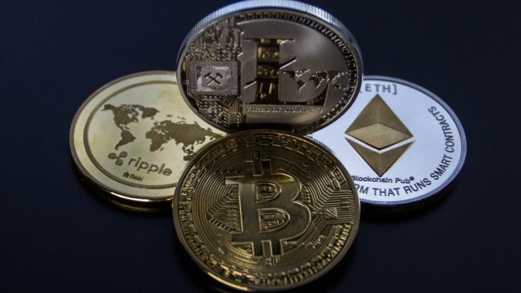 Charlie Munger dijo que las criptomonedas deberían haber sido prohibidas, calificándolas de "inferiores"