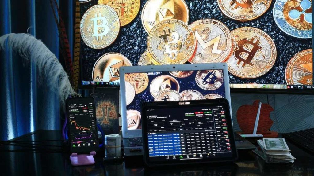 Whale Alert detecta grandes movimientos de BTC desde Coinbase. ¿Qué puede significar?