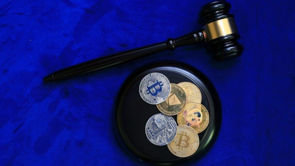 La FED Anuncia la Subida de los Tipos de Interés y el Mercado de Criptomonedas se Despierta