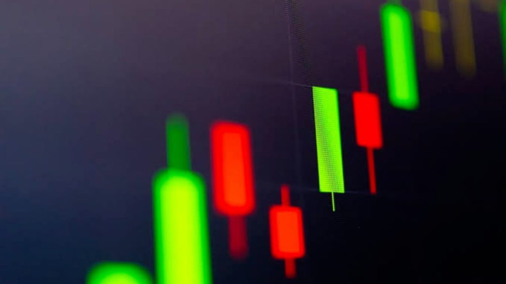 Bitcoin Cae Brevemente por Debajo de los $21K Mientras Continúa la Venta de Criptomonedas