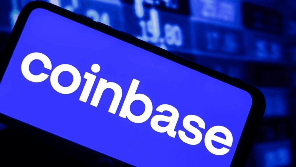 Después de Prohibir la Política en el Trabajo, Coinbase está Integrando una "Tarjeta de Puntuación de Criptomonedas Política" en su Aplicación Móvil
