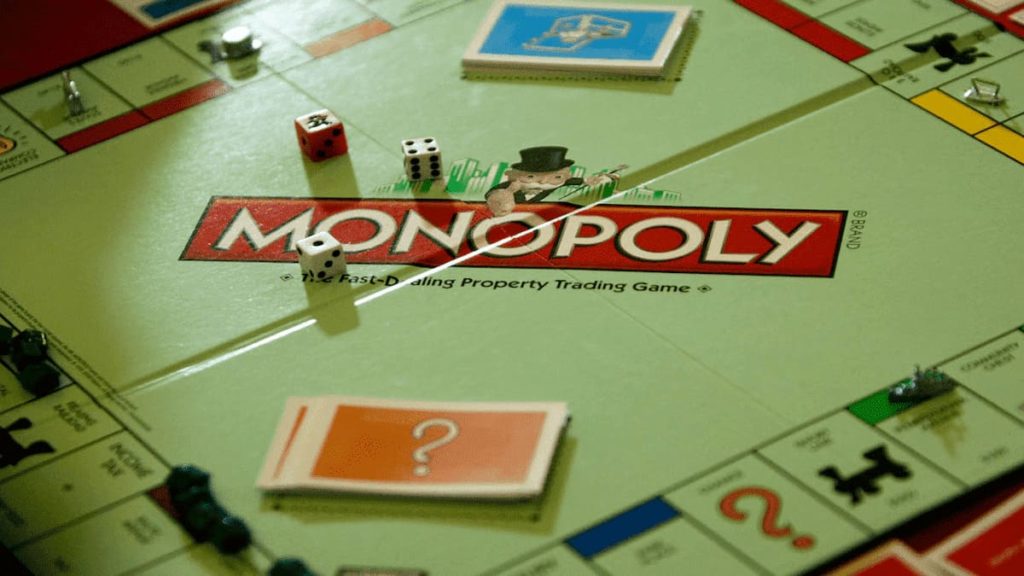 Se Presenta una Versión Satírica del Juego de Mesa Monopoly con Temática de Celsius