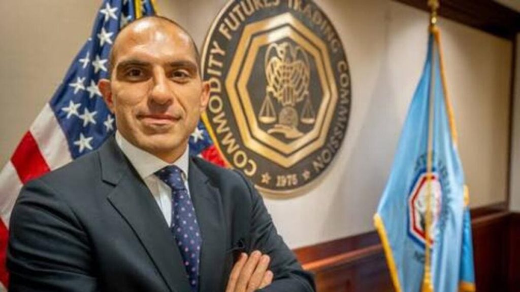 El Presidente de la CFTC, Behnam, Explica por qué el Precio de Bitcoin se Duplicará