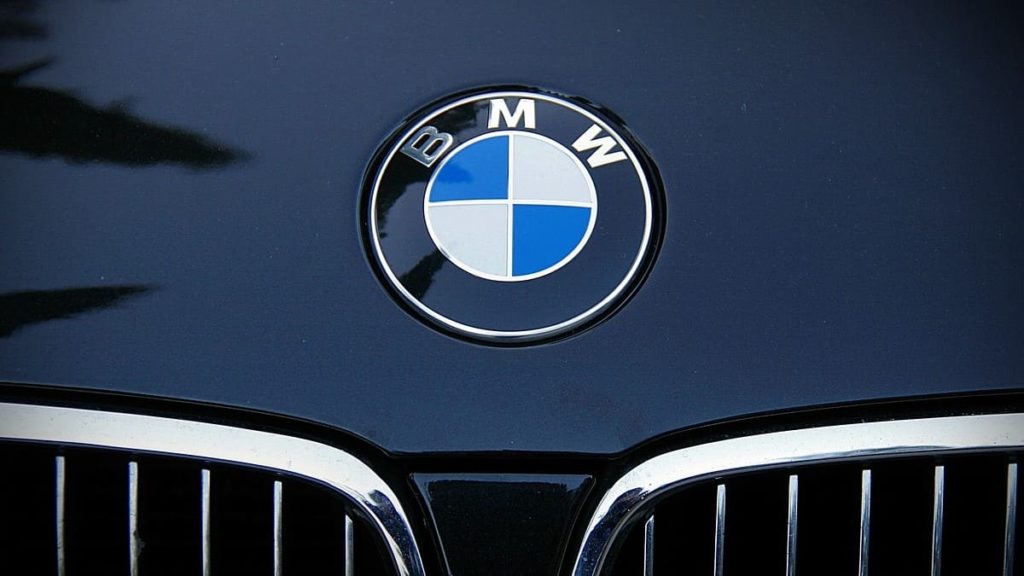 BMW Integrará la Tecnología Blockchain con Coinweb y BNB Chain
