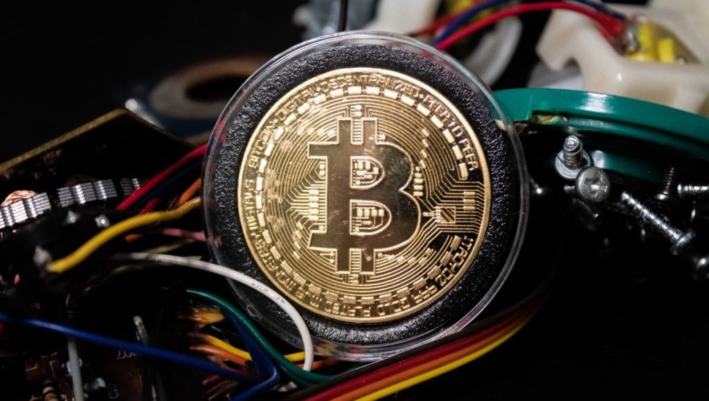 Cryptocurrency mining in US could pose energy supply risks for utilities