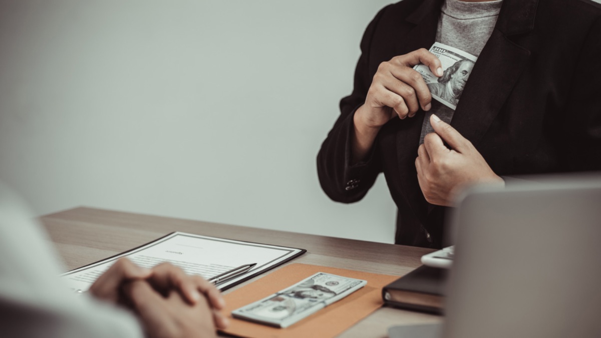 DOJ Charges Virtual Asset Firm's Founder with $6 Million Investor Fraud