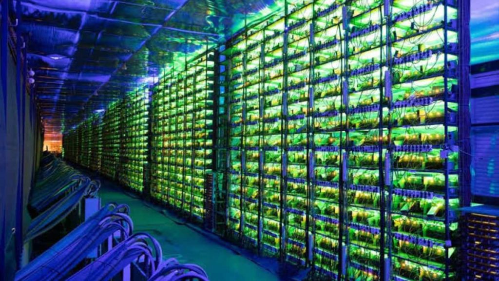 Bitcoin's Cost of Production Dropped from $24,000 to $13,000 - JPMorgan