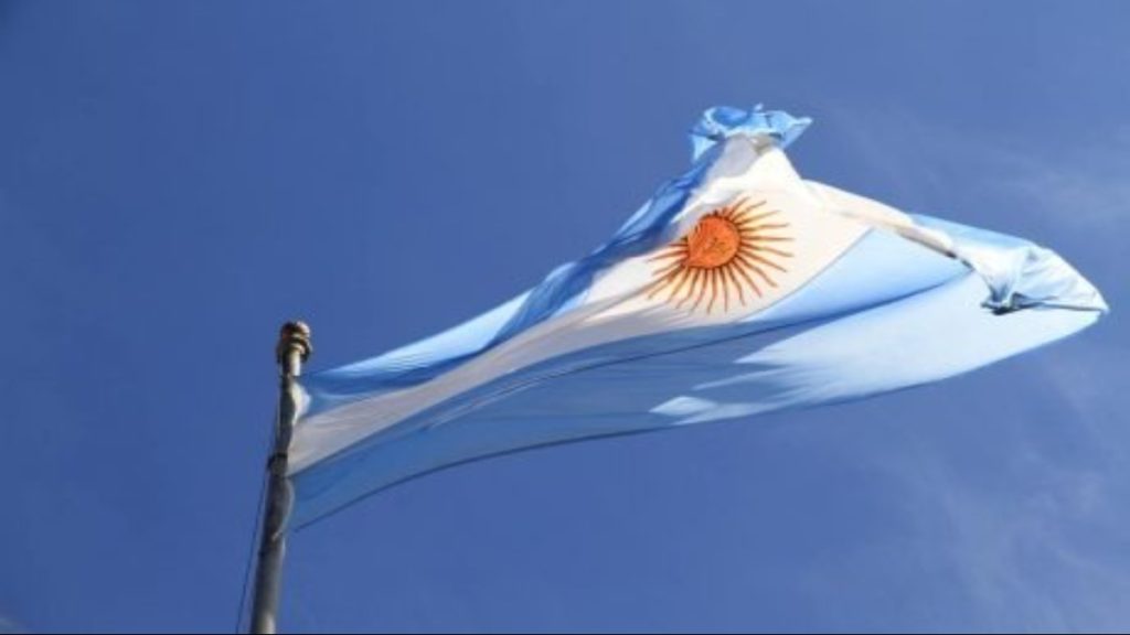 Argentines Embrace Crypto Following Resignation of Economy Minister