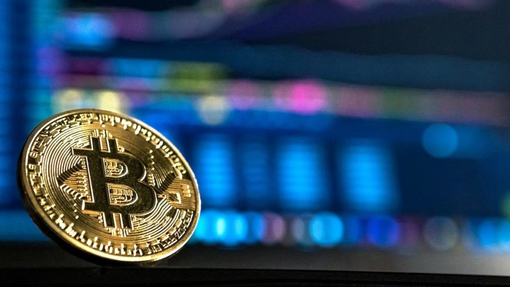 Bitcoin Market Stagnates in Narrow Price Range Amidst Lackluster On-Chain Volumes