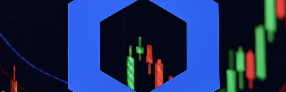Chainlink rallies to 2021 highs as cup-and-handle pattern and institutional adoption fuel $100 target